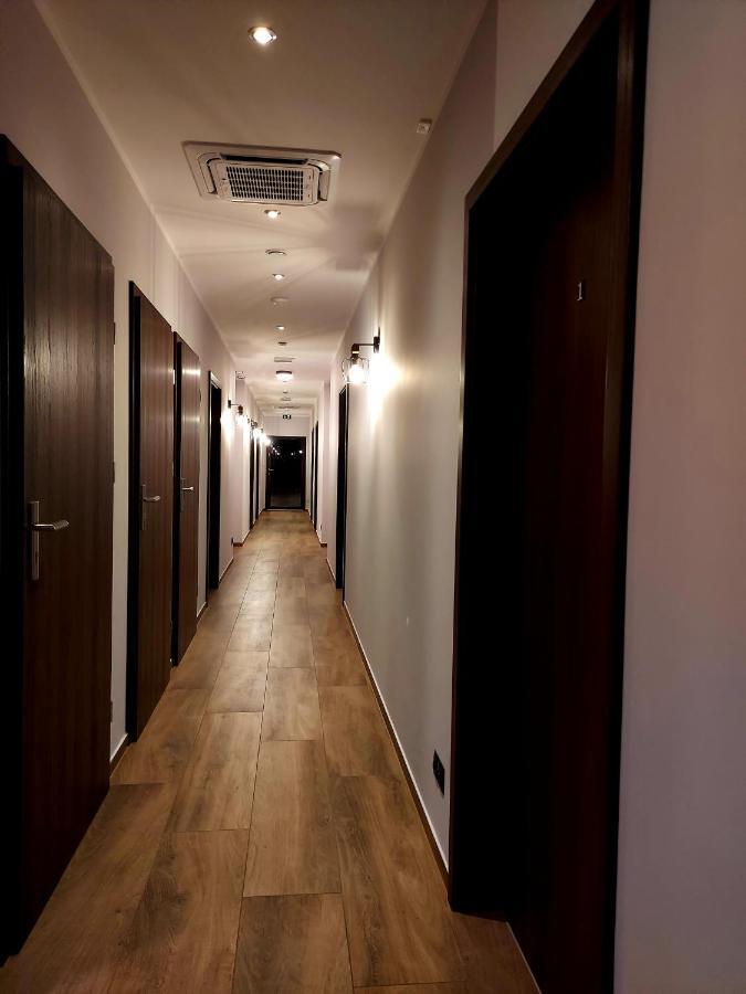 Pensjonat I Restauracja Hubertowka Milicz Εξωτερικό φωτογραφία